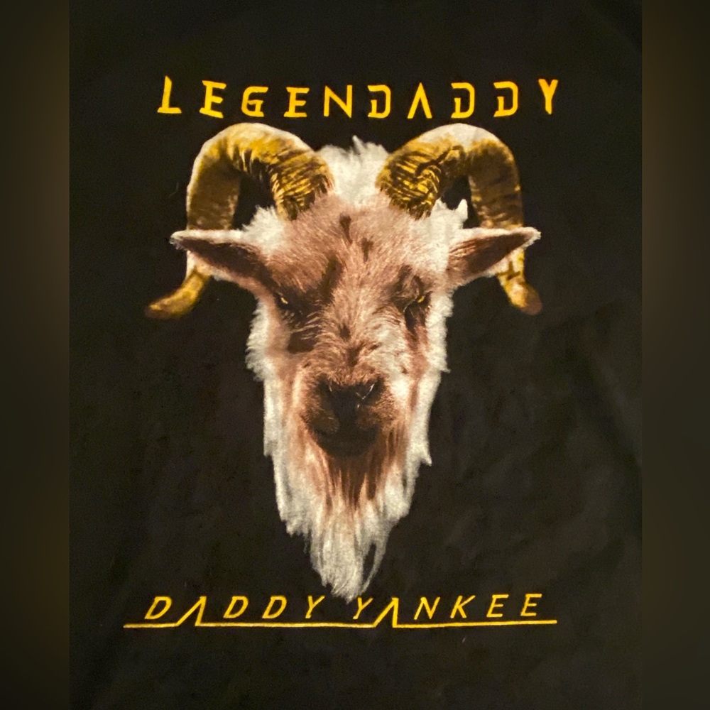 Daddy Yankee Legendaddy Black Men’s Shirt Men’s Medium Concert La Ultima Vuelta
